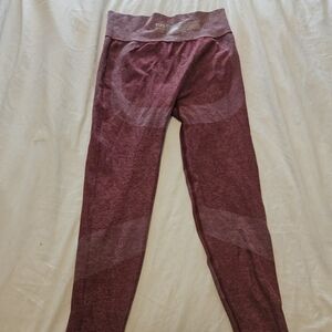 Pink cropped leggings